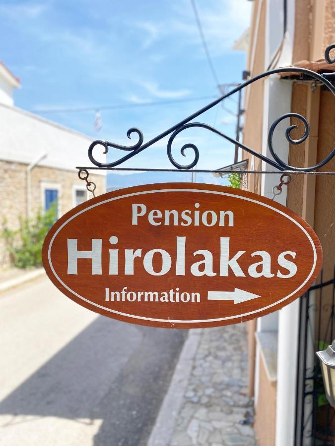 Pension Hirolakas Galaxidi Exterior photo